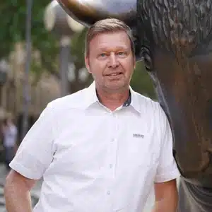 Rezensionsbild von Armin Schmitz